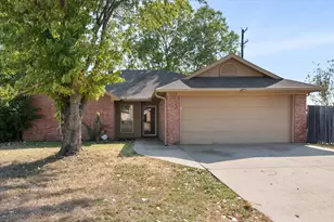 1212 Charles Dr, Alvarado, TX 76009 - Photo 1