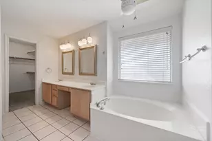 1212 Charles Dr, Alvarado, TX 76009 - Photo 14