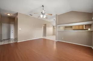 1212 Charles Dr, Alvarado, TX 76009 - Photo 6