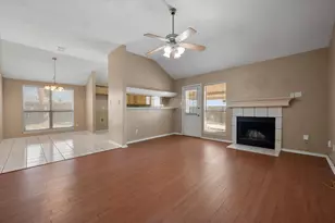 1212 Charles Dr, Alvarado, TX 76009 - Photo 4