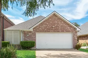 465 El Rio Dr, Mesquite, TX 75150 - Photo 2
