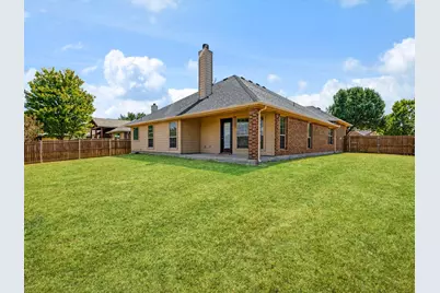 113 Holly Street, Waxahachie, TX 75165 - Photo 32