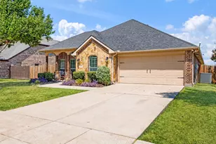 113 Holly St, Waxahachie, TX 75165 - Photo 6