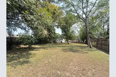 2555 Randolph Street, Dallas, TX 75241 - Photo 4