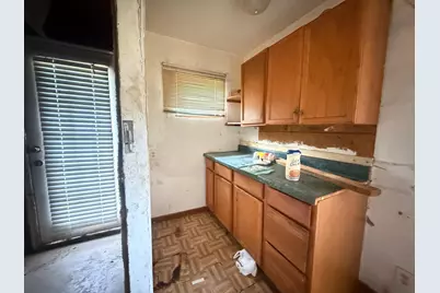 2555 Randolph Street, Dallas, TX 75241 - Photo 8