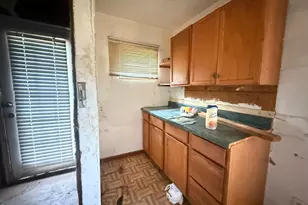 2555 Randolph St, Dallas, TX 75241 - Photo 8