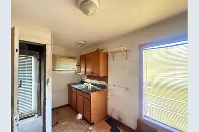 2555 Randolph Street, Dallas, TX 75241 - Photo 6