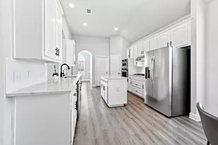 4224 Arbor Creek Dr, Carrollton, TX 75010 - Photo 6