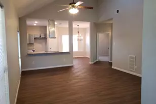 1361 Mimosa Ln, Lewisville, TX 75077 - Photo 2