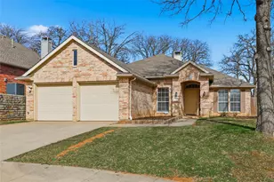 2211 Knob Hill Dr, Corinth, TX 76210 - Photo 2