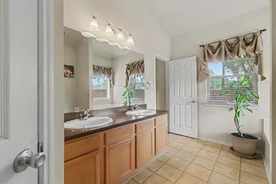 5896 Vista Heights Lane, Grand Prairie, TX 75052 - Photo 12