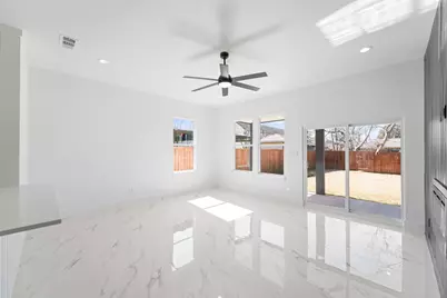 4107 Vineyard Drive, Dallas, TX 75212 - Photo 12