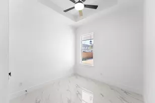 4107 Vineyard Dr, Dallas, TX 75212 - Photo 22