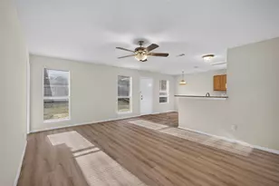 3312 Knoll Tr, Balch Springs, TX 75180 - Photo 8