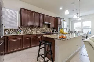 1109 Mist Flower Dr, Little Elm, TX 75068 - Photo 10