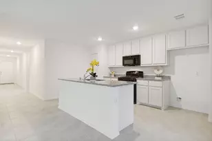 2517 Bunkerton Dr, Fort Worth, TX 76179 - Photo 2