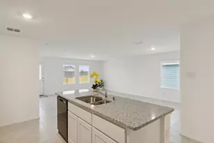 2517 Bunkerton Dr, Fort Worth, TX 76179 - Photo 8