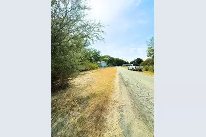 311 Harbor View, Point, TX 75472 - Photo 4