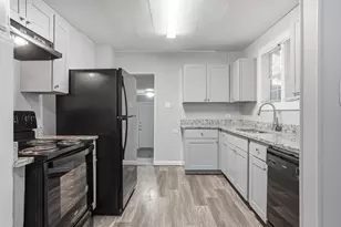 908 Forrest Ave, Cleburne, TX 76033 - Photo 8