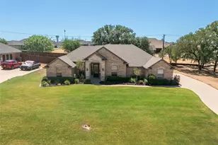 6909 Westover Dr, Granbury, TX 76049 - Photo 2