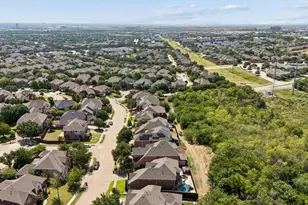 9033 Jasmine Ln, Irving, TX 75063 - Photo 38