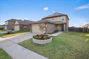 1604 Blue Jay Dr, Ennis, TX 75119 - Photo 2