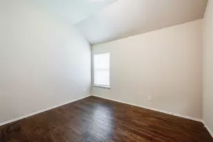 2813 Fox Creek Trail, Arlington, TX 76017 - Photo 32
