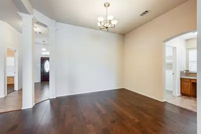 2813 Fox Creek Trail, Arlington, TX 76017 - Photo 12