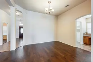 2813 Fox Creek Trail, Arlington, TX 76017 - Photo 12