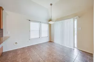 2813 Fox Creek Trail, Arlington, TX 76017 - Photo 20
