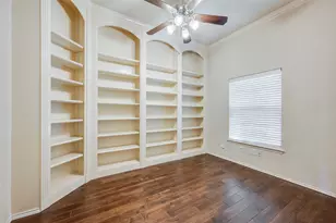 2813 Fox Creek Trail, Arlington, TX 76017 - Photo 22