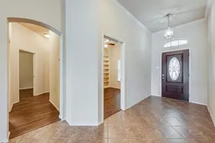2813 Fox Creek Trail, Arlington, TX 76017 - Photo 4