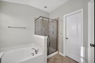 7880 Oxer Dr, Irving, TX 75063 - Photo 24