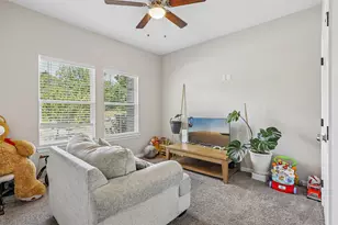 909 S Frances St, Terrell, TX 75160 - Photo 6