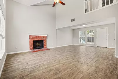307 Hopewell Street, Grand Prairie, TX 75052 - Photo 4