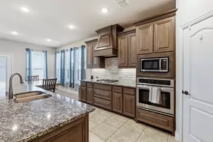 1112 Bear Oak Dr, Burleson, TX 76028 - Photo 8