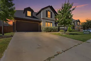 1112 Bear Oak Dr, Burleson, TX 76028 - Photo 4