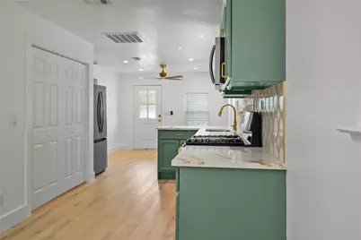 3818 Penelope Street, Dallas, TX 75210 - Photo 10