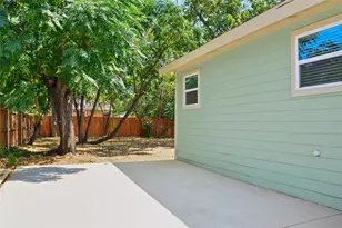 3818 Penelope St, Dallas, TX 75210 - Photo 38