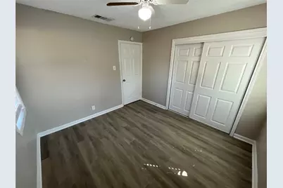 427 NE 38th Street, Grand Prairie, TX 75050 - Photo 10