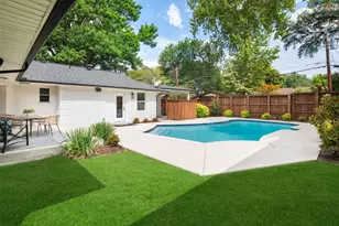 9819 Fitzroy Dr, Dallas, TX 75238 - Photo 18