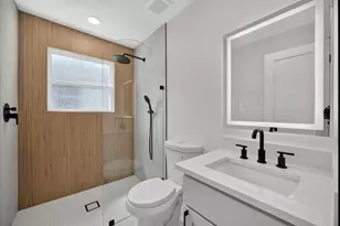 409 S Barnett Ave, Dallas, TX 75211 - Photo 14