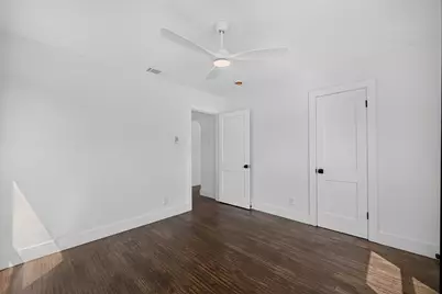 409 S Barnett Avenue, Dallas, TX 75211 - Photo 14