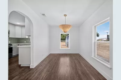 409 S Barnett Avenue, Dallas, TX 75211 - Photo 6