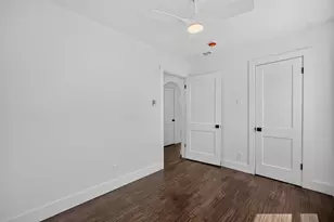 409 S Barnett Ave, Dallas, TX 75211 - Photo 18