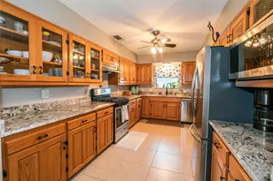 517 E Locust St, Nocona, TX 76255 - Photo 4