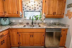 517 E Locust St, Nocona, TX 76255 - Photo 8