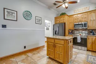 316 Shane Ln, Burleson, TX 76028 - Photo 14