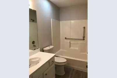 1355 Lincolnshire Way, Fort Worth, TX 76134 - Photo 16