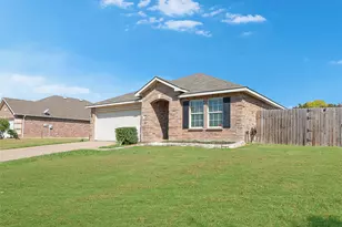 2901 Saddle Dr, Denton, TX 76210 - Photo 2
